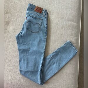 Levi's 711 Skinny Jeans